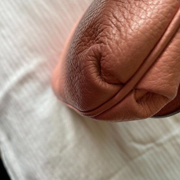 Authen COACH Leather Crossbody Bag. Flap w/Turn Lock Closure. Pink. Excel Cond'n - Picture 14 of 16